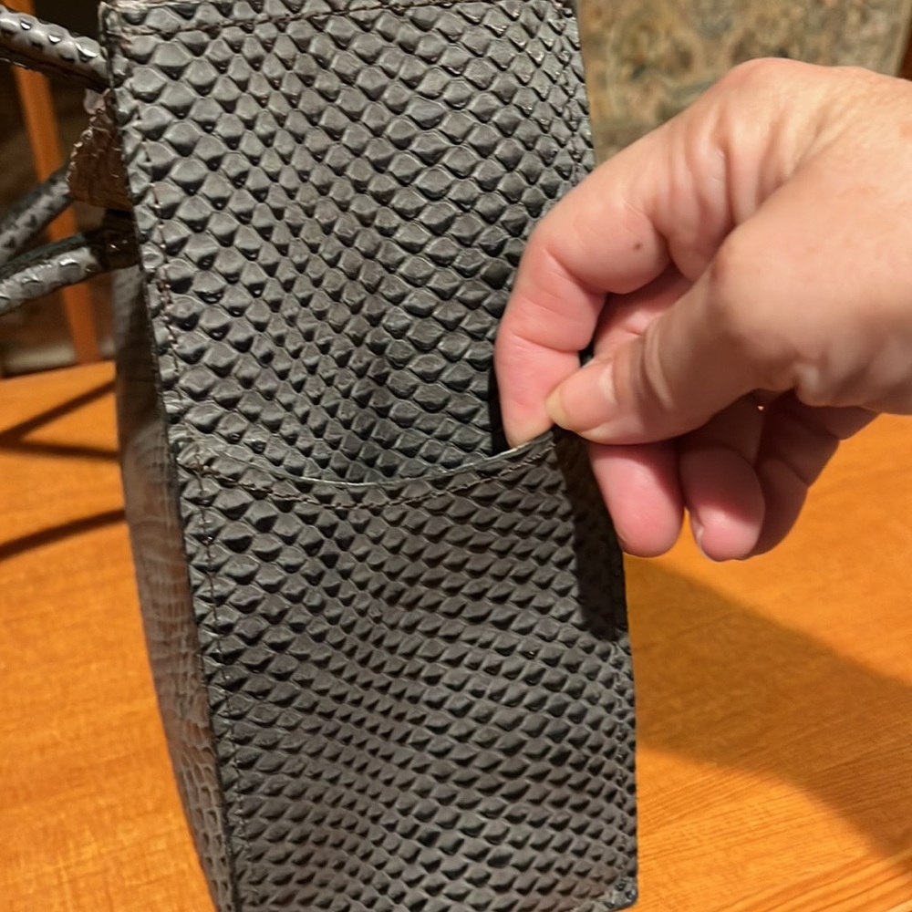 Classic Textured Tote Bag in Black - Picture 5 of 5